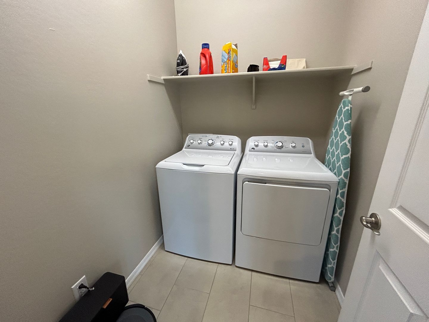 4 bedroom (plus den), 2 bathroom home in Verrado East available for mid-July move-in property image