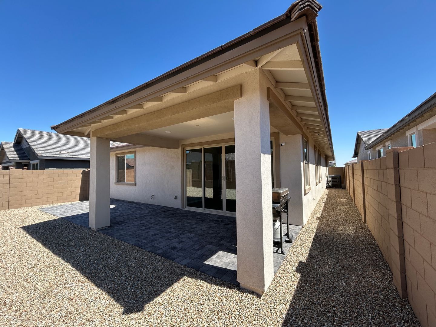 4 bedroom (plus den), 2 bathroom home in Verrado East available for mid-July move-in property image