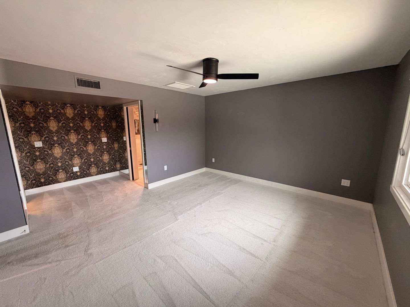 Remodeled Sun City West Home (2 bedrooms/3 bathrooms) ready for immediate move-in property image