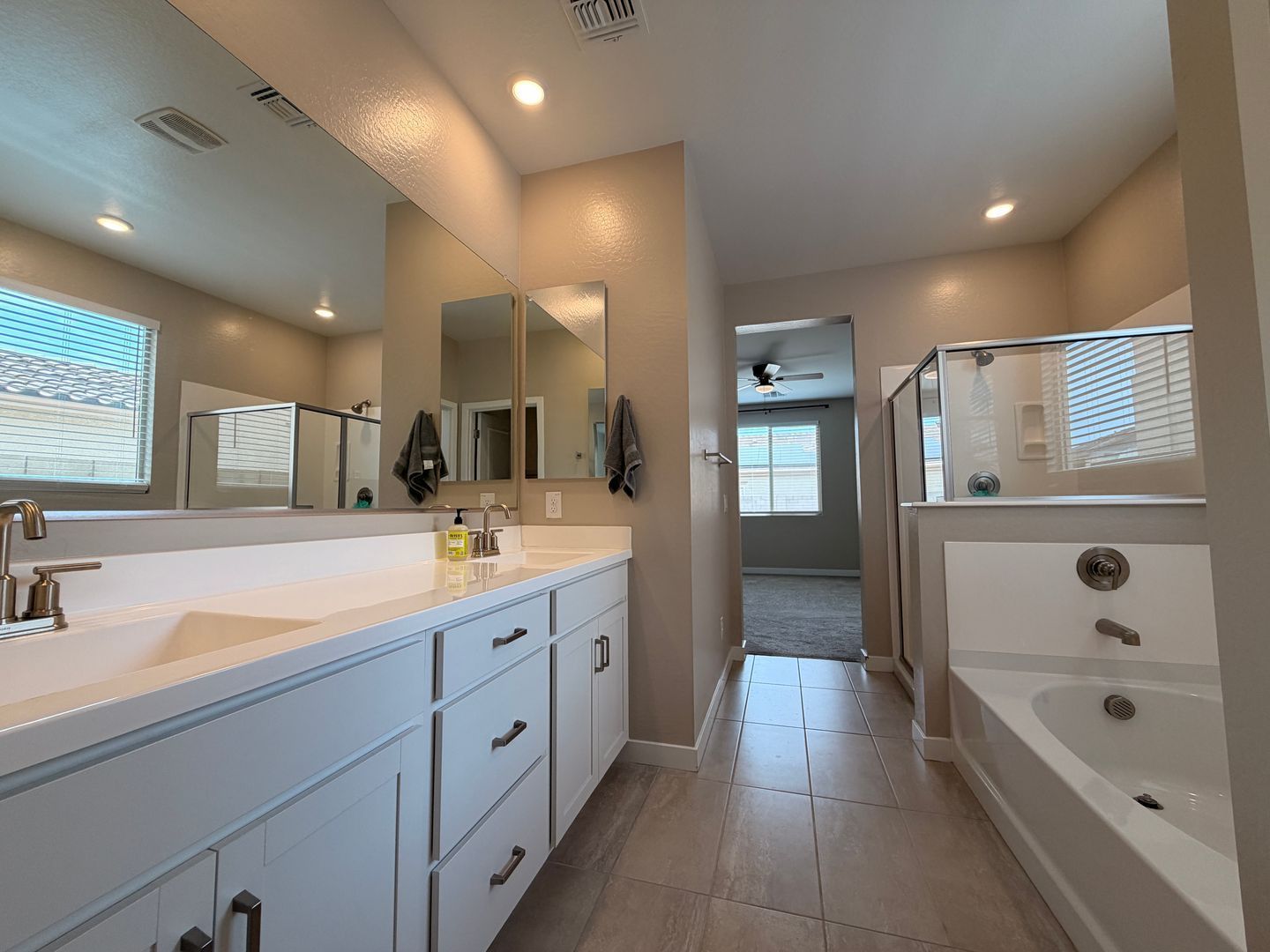 Home Built in 2025 (3 bedrooms/2 bathrooms) located in Goodyear - ready for immediate move-in property image