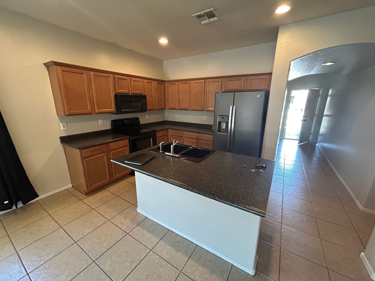 Fantastic 4 bedroom / 3 bathroom home in Bell West Ranch !! property image