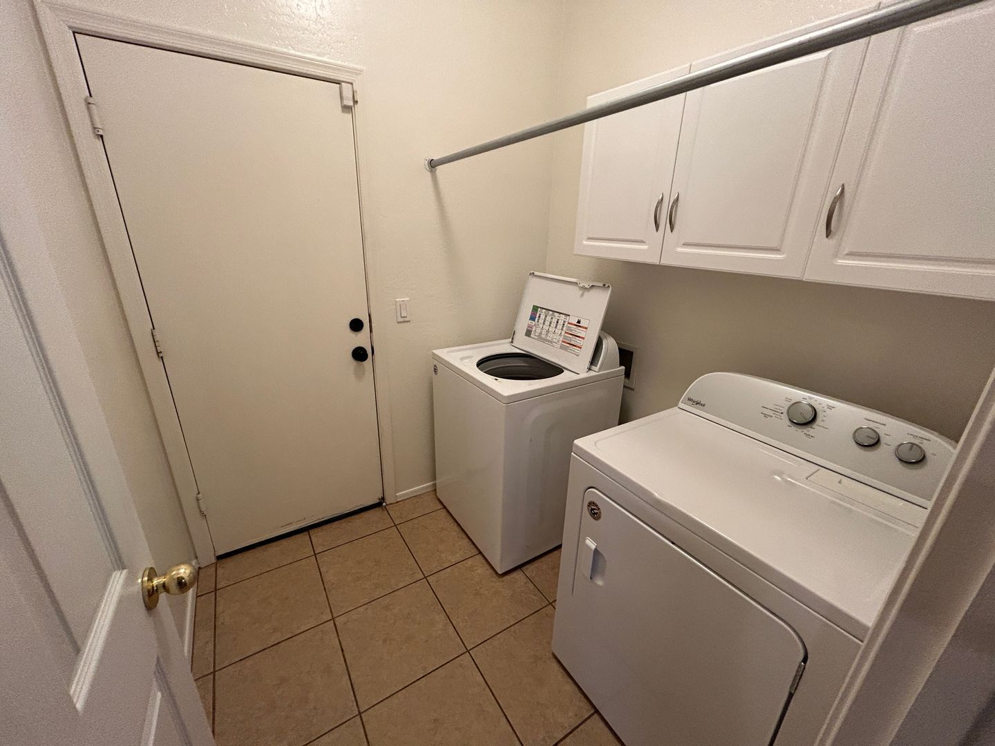 Fantastic 4 bedroom / 3 bathroom home in Bell West Ranch !! property image