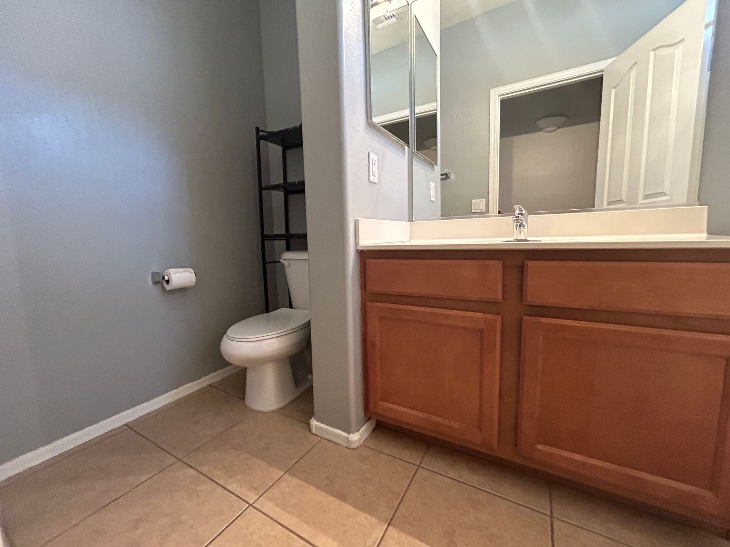 Fantastic 4 bedroom / 3 bathroom home in Bell West Ranch !! property image