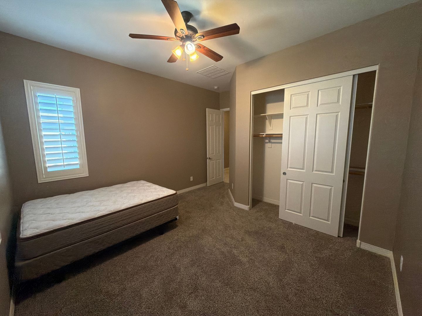 Beautiful 3 bedroom / 3 Bath Coming Soon in Greer Ranch – Surprise, AZ! property image
