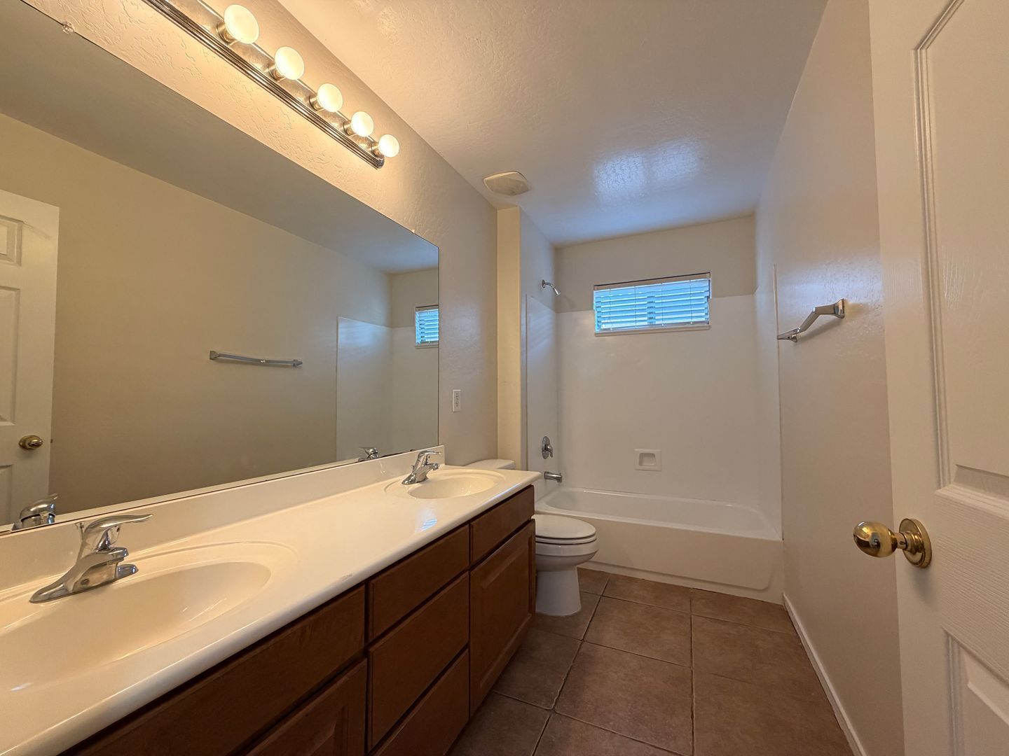 Updated 5 bedroom/3 bathroom home WITH POOL in Surprise Farms ready for immediate move-in property image