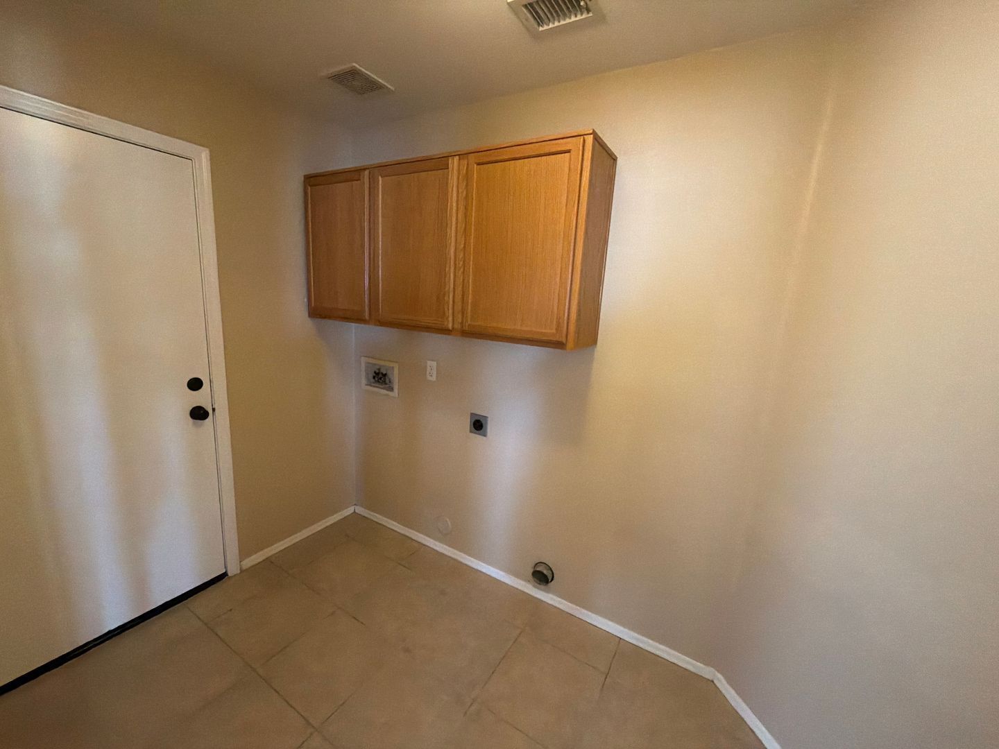 4 bedroom 2 bath home in West Point is available for an early July move in! property image