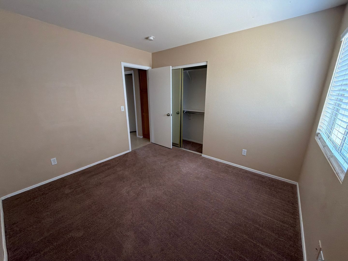 4 bedroom 2 bath home in West Point is available for an early July move in! property image