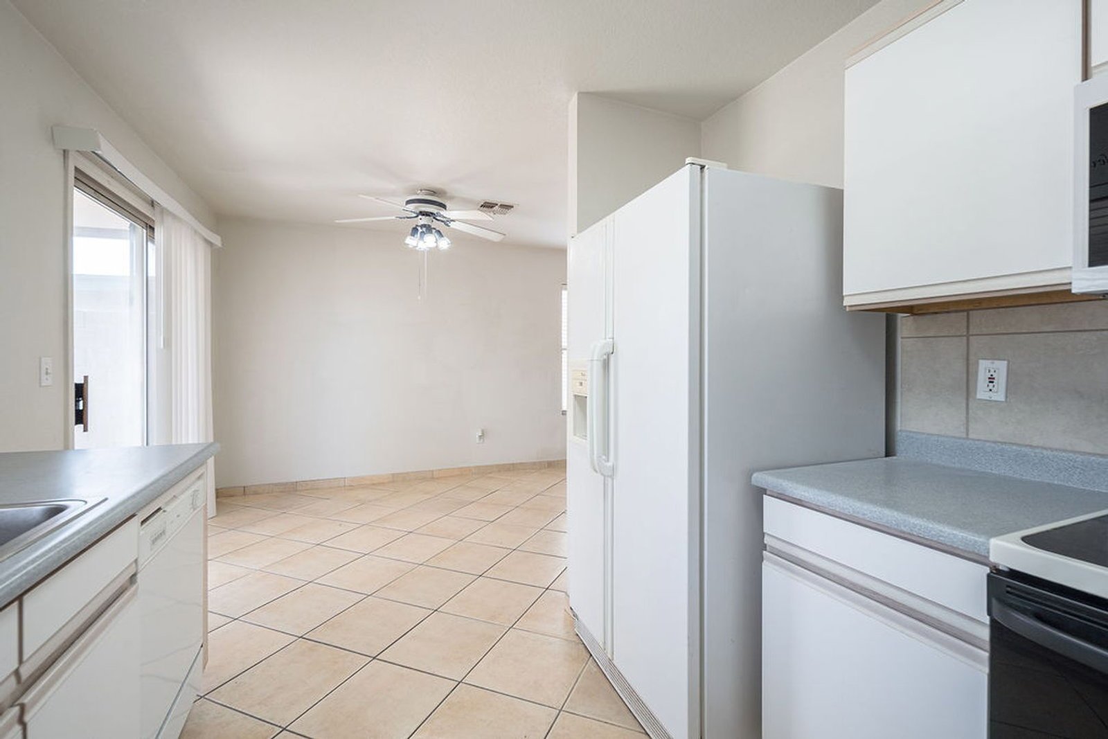 Charming 2-Bedroom, 2 Bath Home in Surprise, Mid September Move In! property image