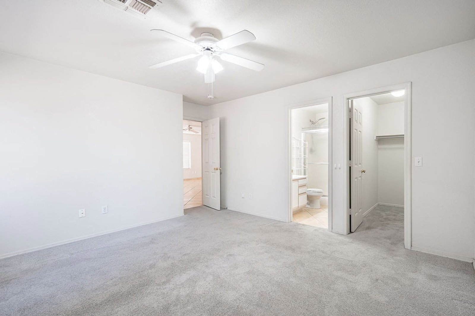 Charming 2-Bedroom, 2 Bath Home in Surprise, Mid September Move In! property image