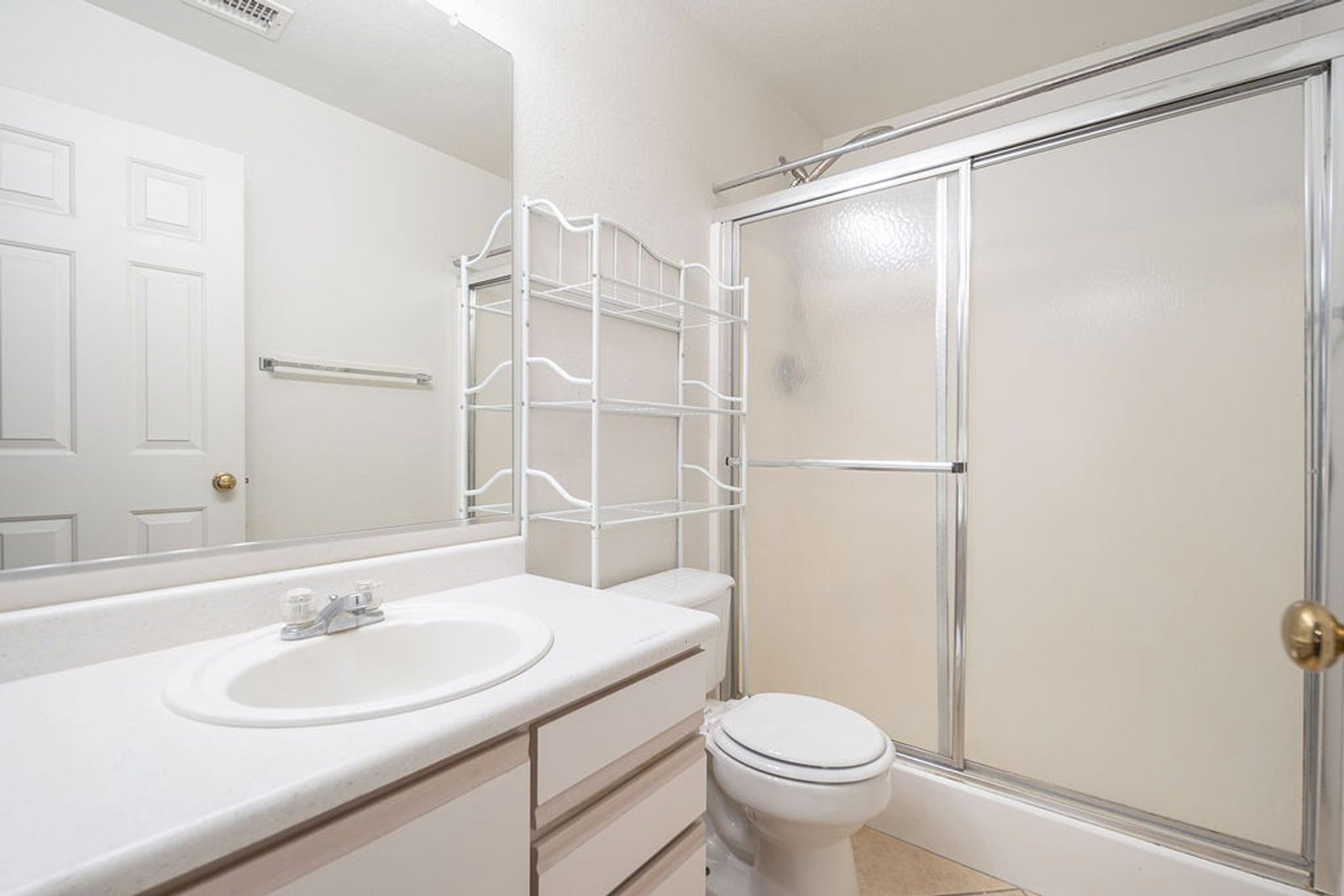 Charming 2-Bedroom, 2 Bath Home in Surprise, Mid September Move In! property image