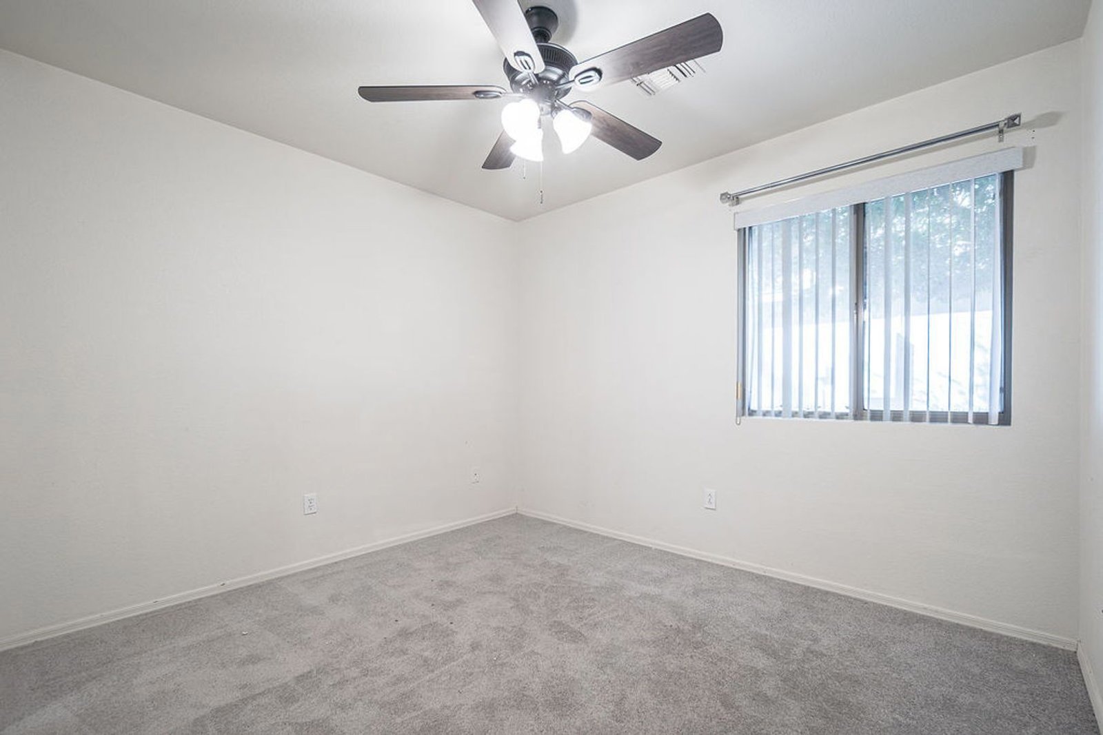 Charming 2-Bedroom, 2 Bath Home in Surprise, Mid September Move In! property image