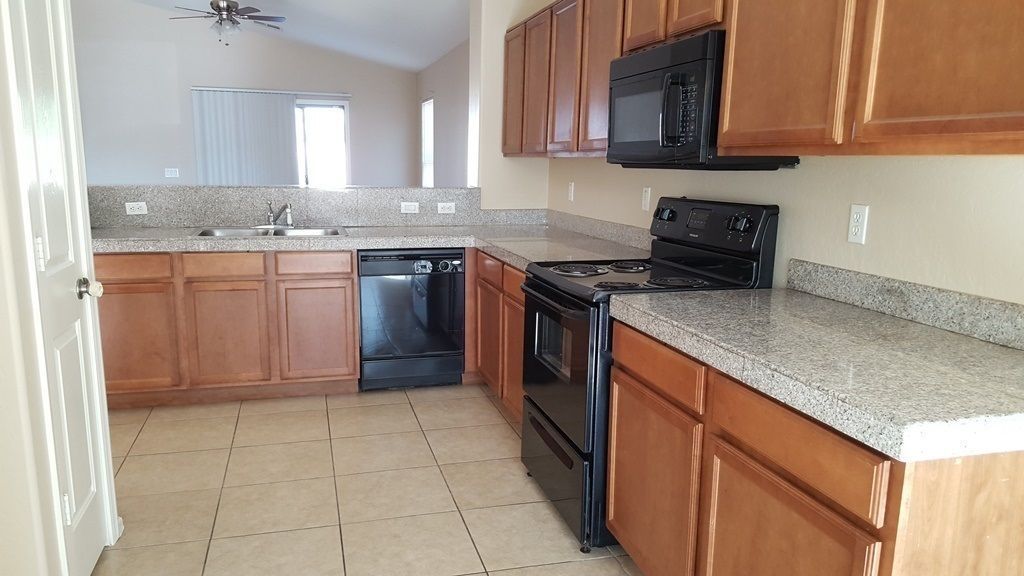 4 bedroom 2 bath home in Laveen Meadows is available for Early September move in! property image