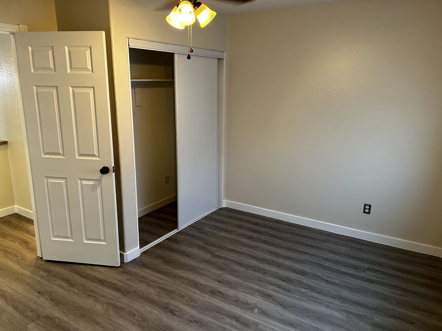 Beautiful 4 bedroom / 2.5 bathroom SOLAR home in Bell Pointe- Early September move-in !!! property image