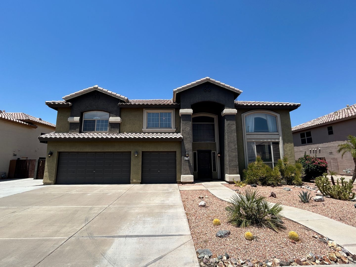 Beautiful 5 bedroom / 3.5 bathroom home in gated community in Litchfield Park - Early September Move in !! property image