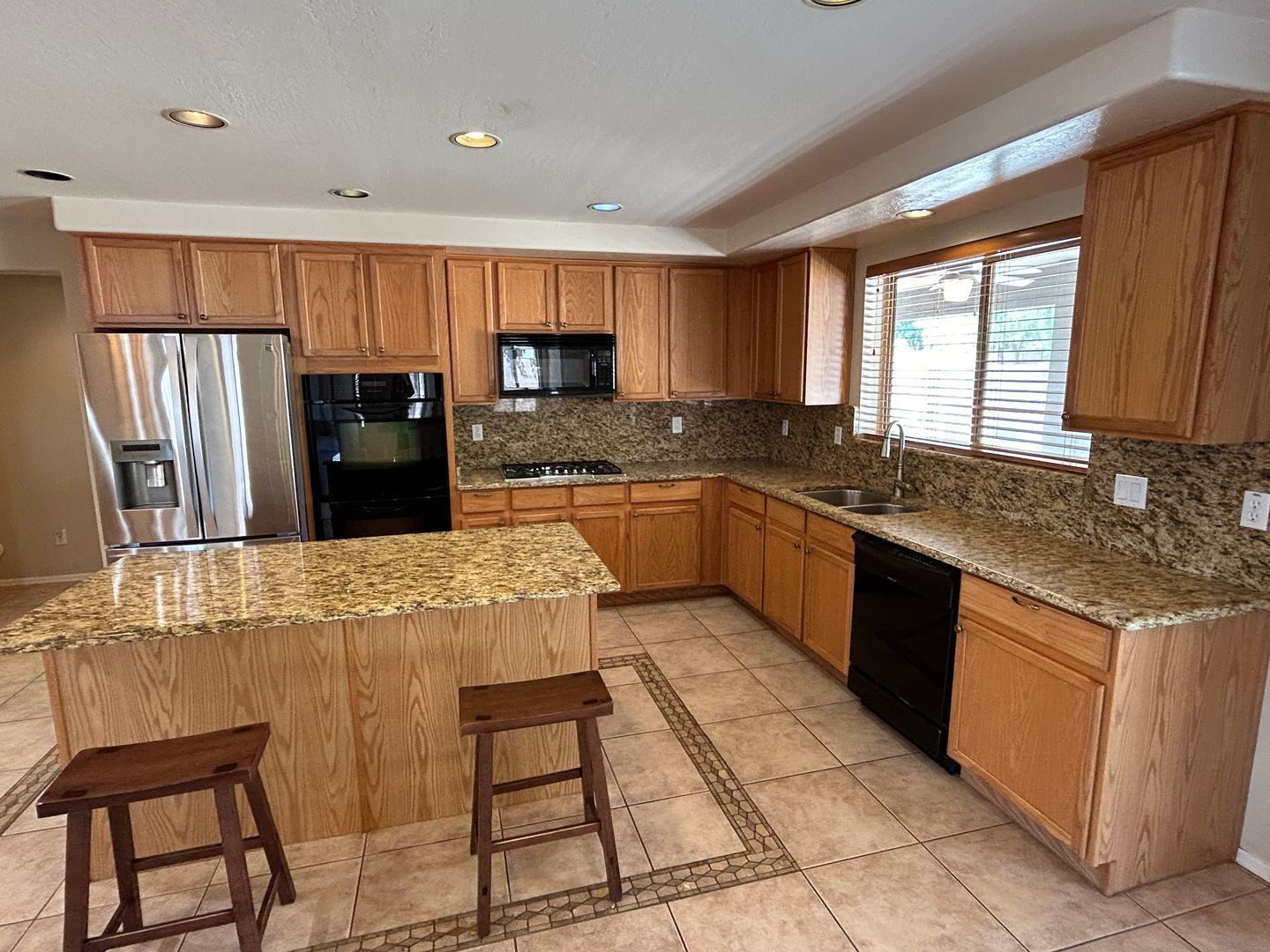 Beautiful 5 bedroom / 3.5 bathroom home in gated community in Litchfield Park - Early September Move in !! property image