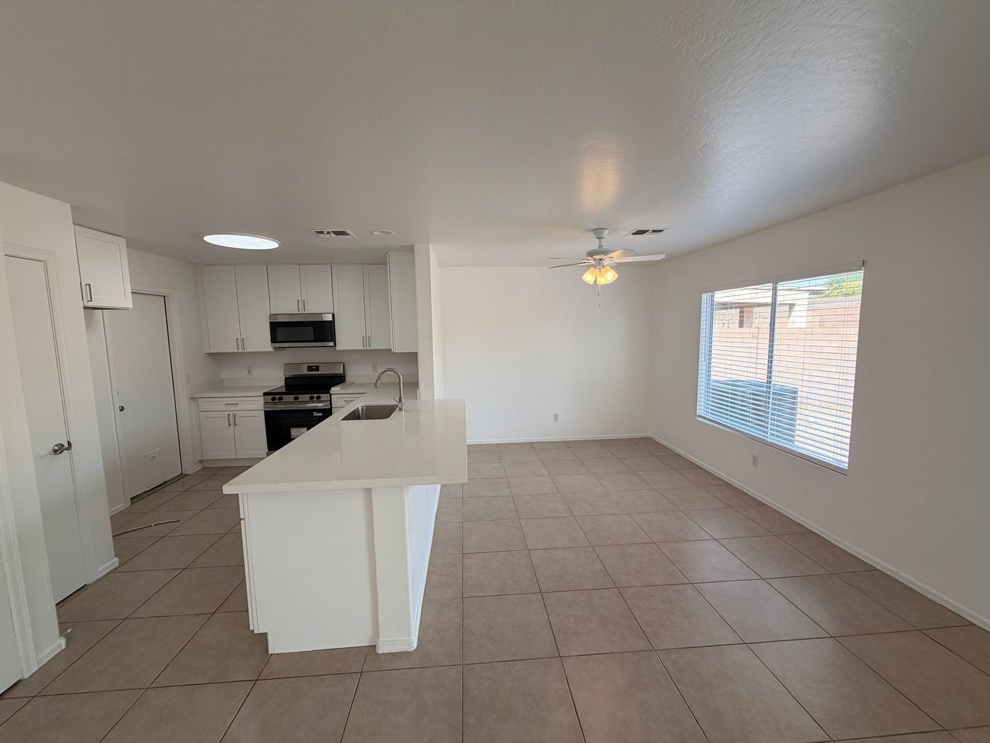 Recently updated 3 bedroom, loft, 2.5 bathroom home in Sundial ready for immediate move-in property image
