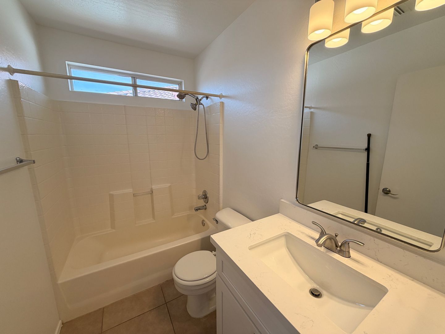 Recently updated 3 bedroom, loft, 2.5 bathroom home in Sundial ready for immediate move-in property image