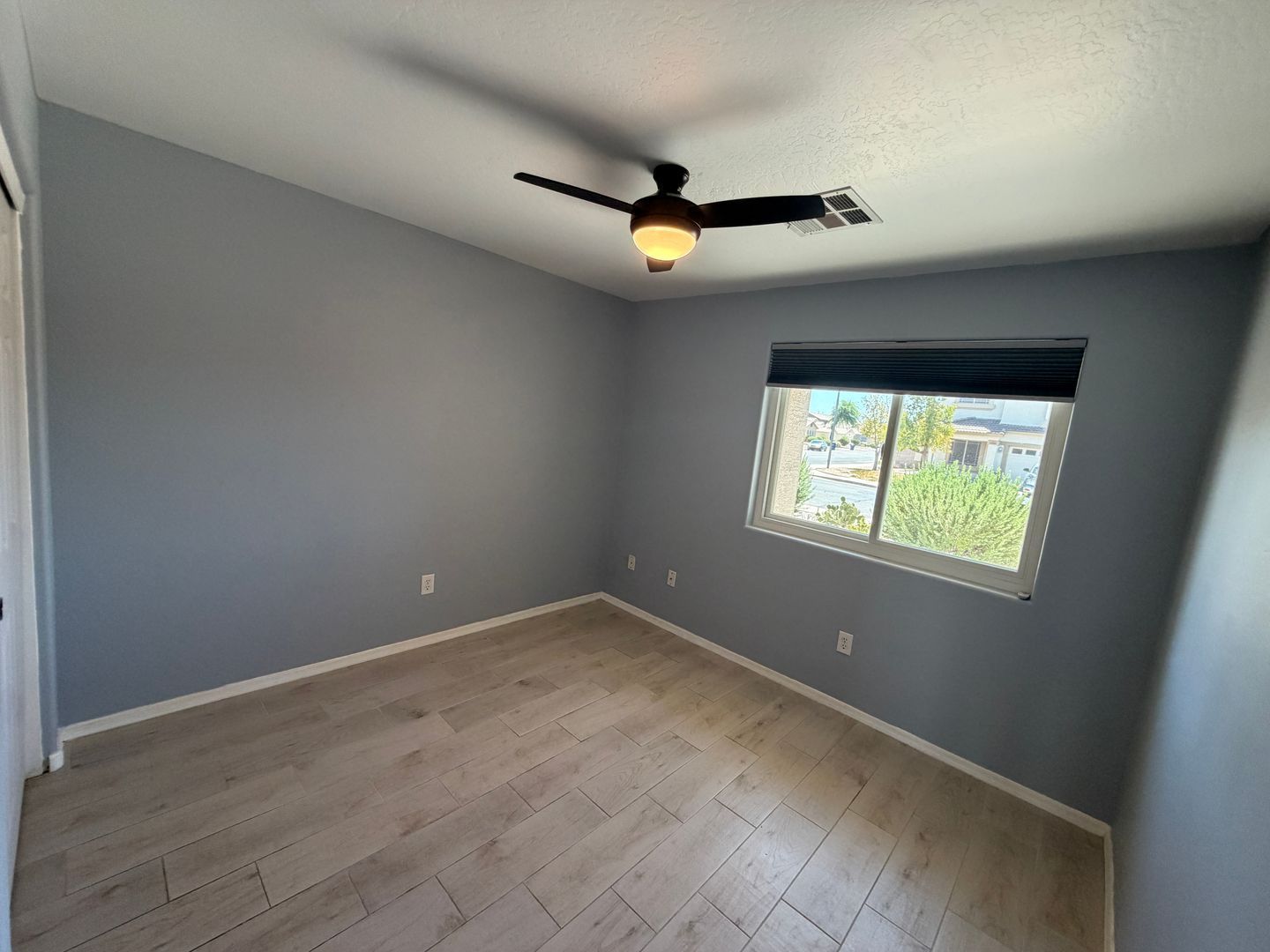 Unfurnished Charming 3-Bedroom Home in Avondale | Available for an Mid August Move-In! property image