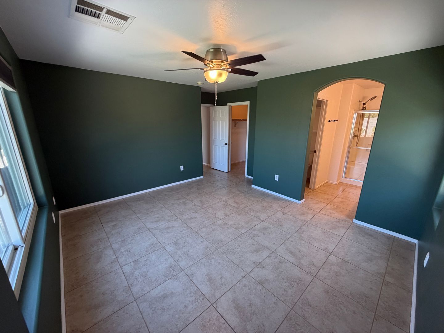 Unfurnished Charming 3-Bedroom Home in Avondale | Available for an Mid August Move-In! property image