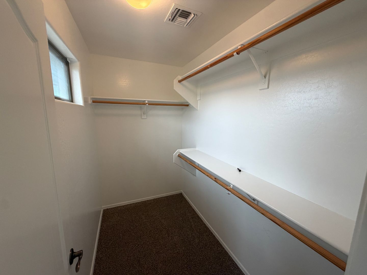 4 Bed 2 Bath in Surprise, With brand New Carpet and Paint- Available Now! property image
