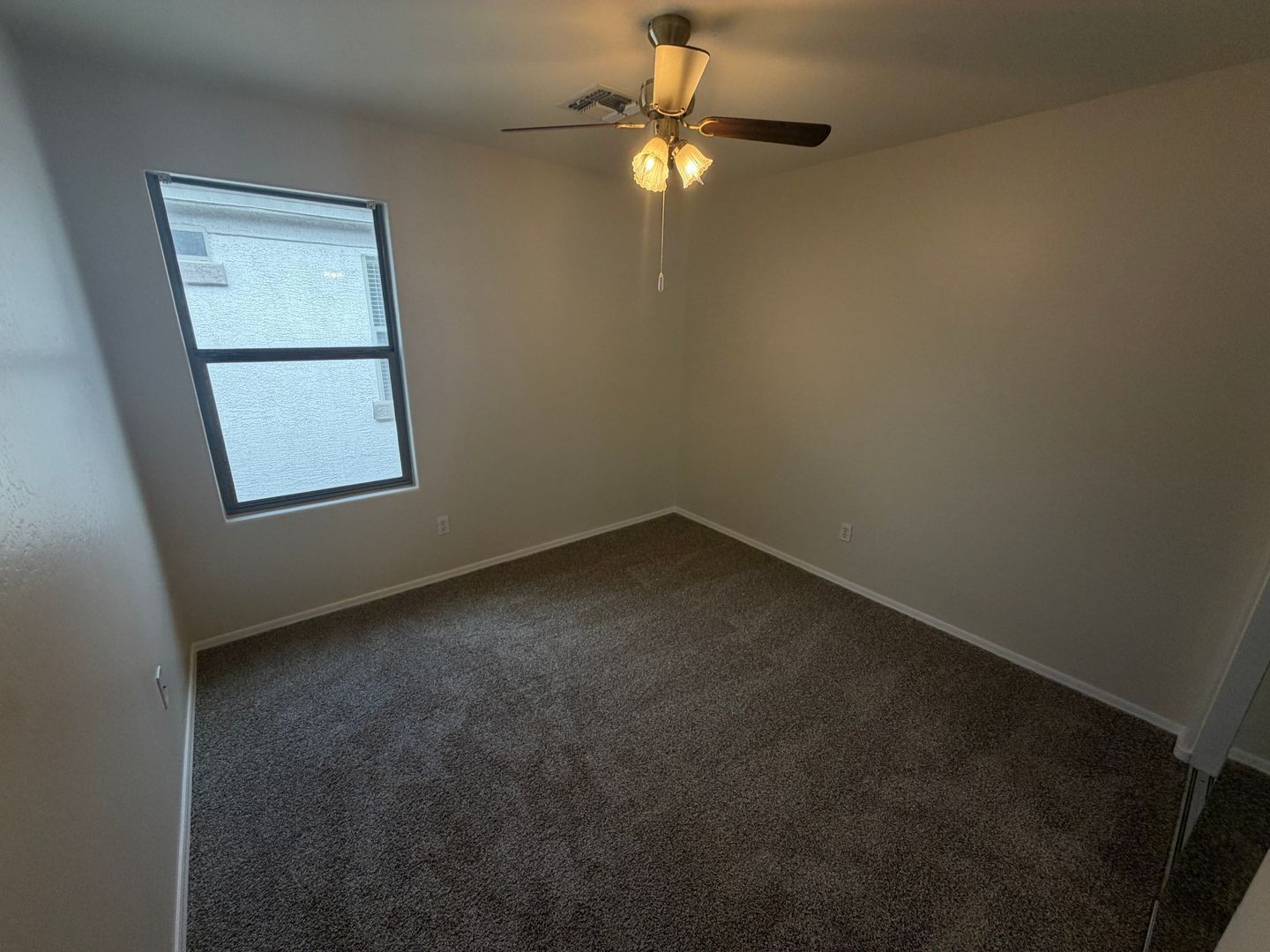 4 Bed 2 Bath in Surprise, With brand New Carpet and Paint- Available Now! property image