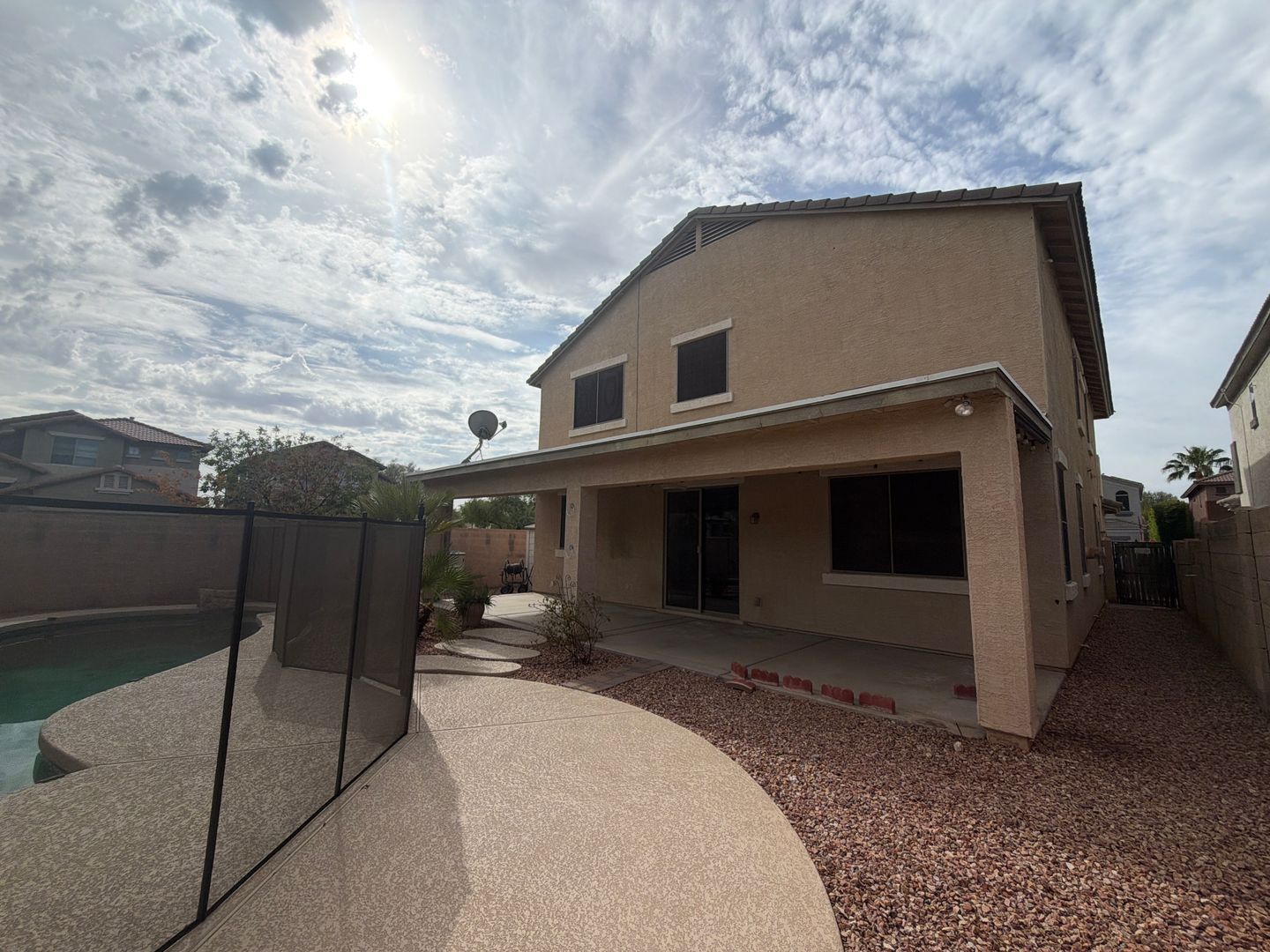 4 Bed 2 Bath in Surprise, With brand New Carpet and Paint- Available Now! property image