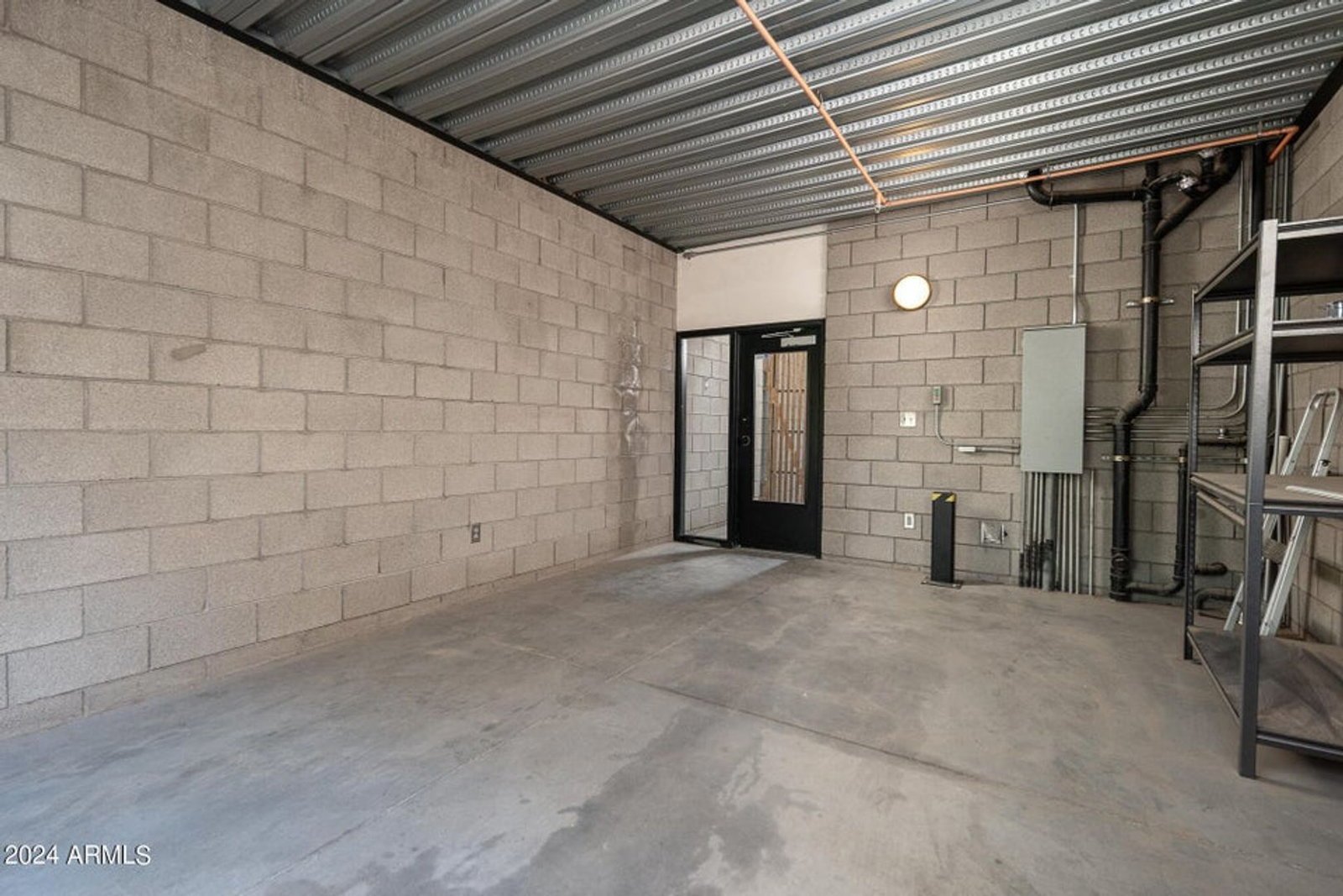 Incredible townhouse in downtown Phoenix ready for immediate move-in !! property image