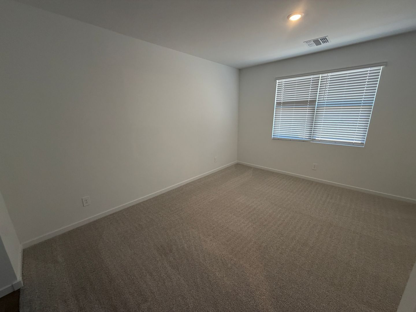 Brand-New Home in Surprise – Never Been Lived In! property image