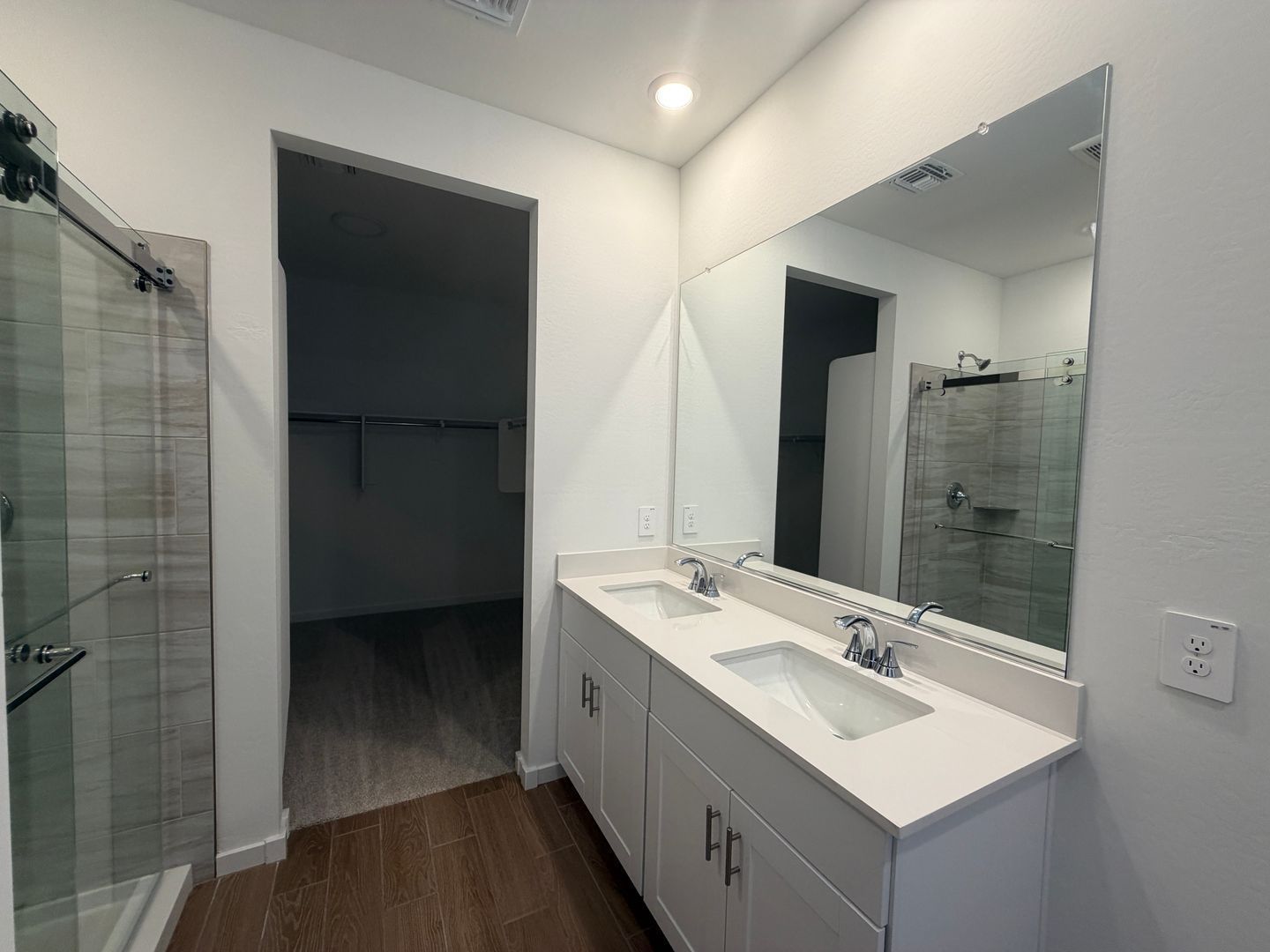 Brand-New Home in Surprise – Never Been Lived In! property image