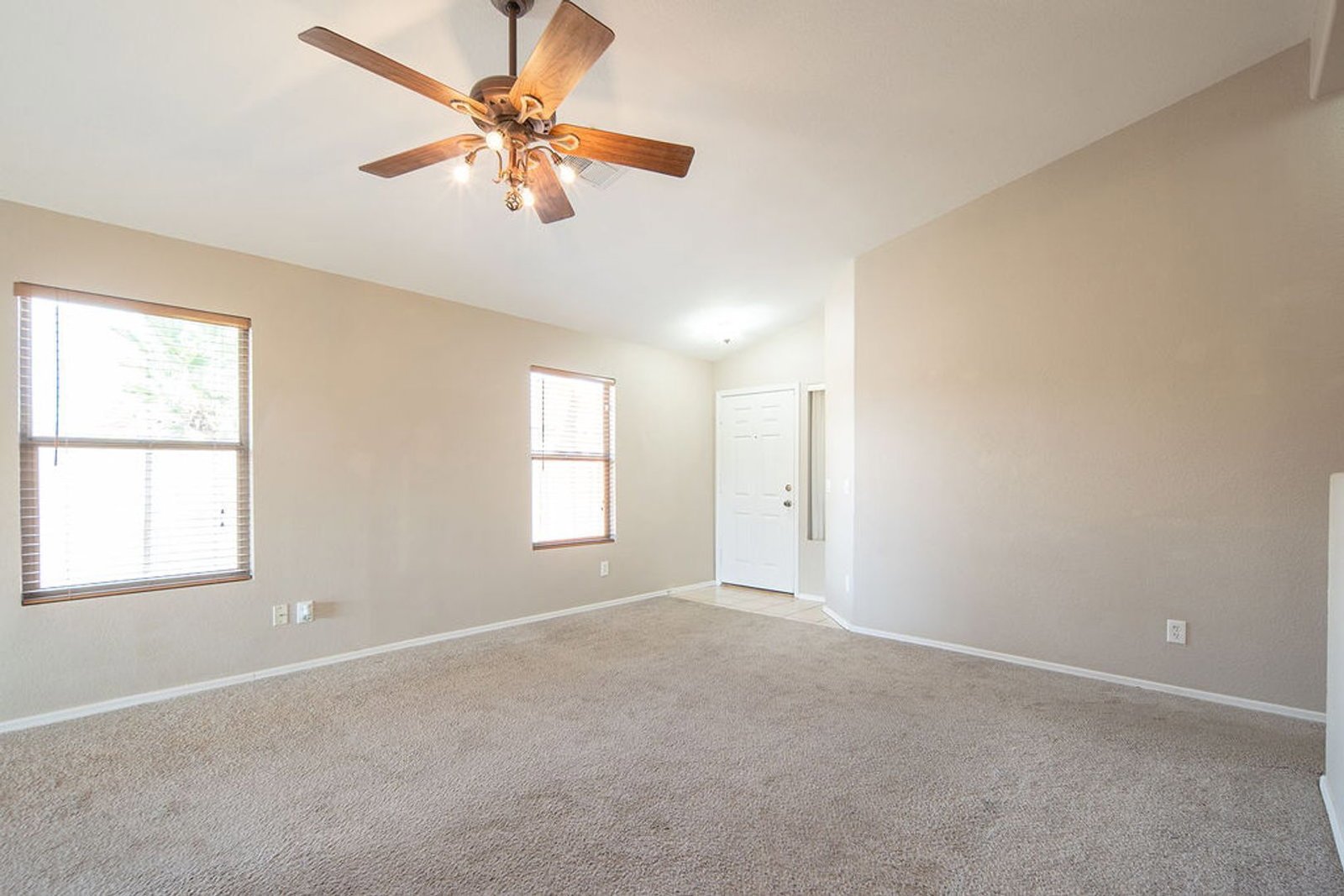 Beautiful 3bd/2ba home with RV Gate property image