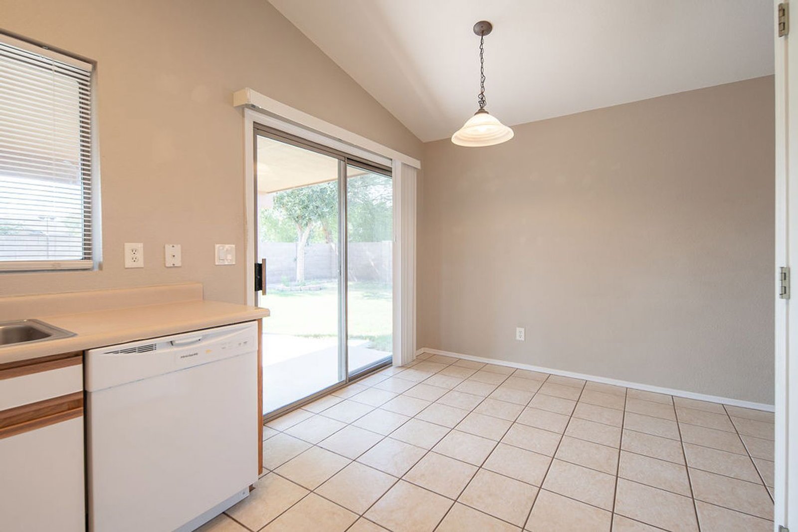 Beautiful 3bd/2ba home with RV Gate property image