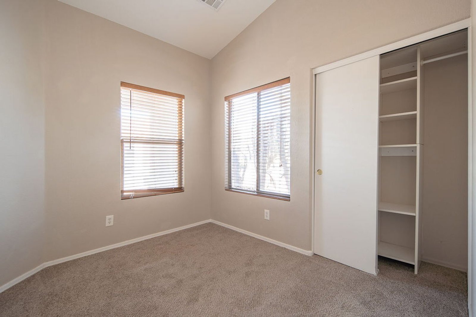 Beautiful 3bd/2ba home with RV Gate property image