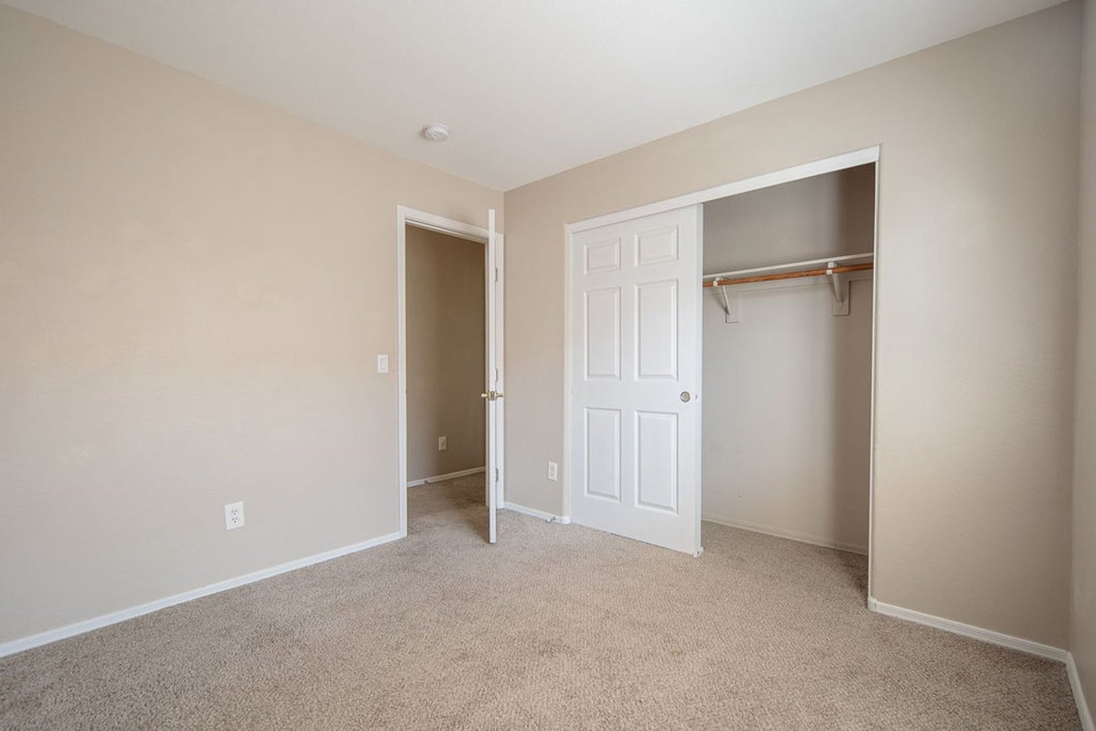 Beautiful 3bd/2ba home with RV Gate property image