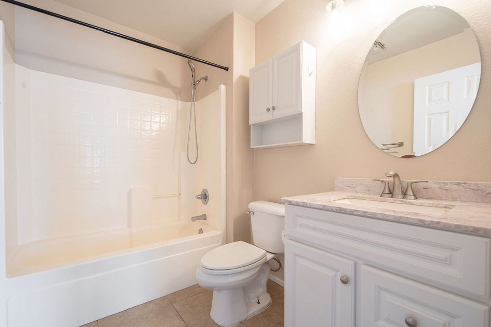 3 bedroom 2 bath home in Greenway Parc is available Early October! property image