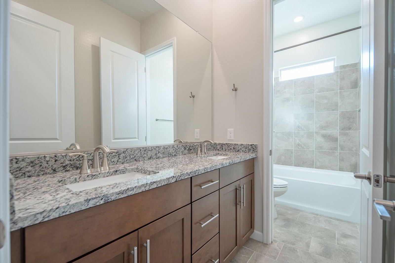 Modern 4-Bedroom 2.5 Bath Home with Private Pool and a 4 car tandem garage in Buckeye! property image