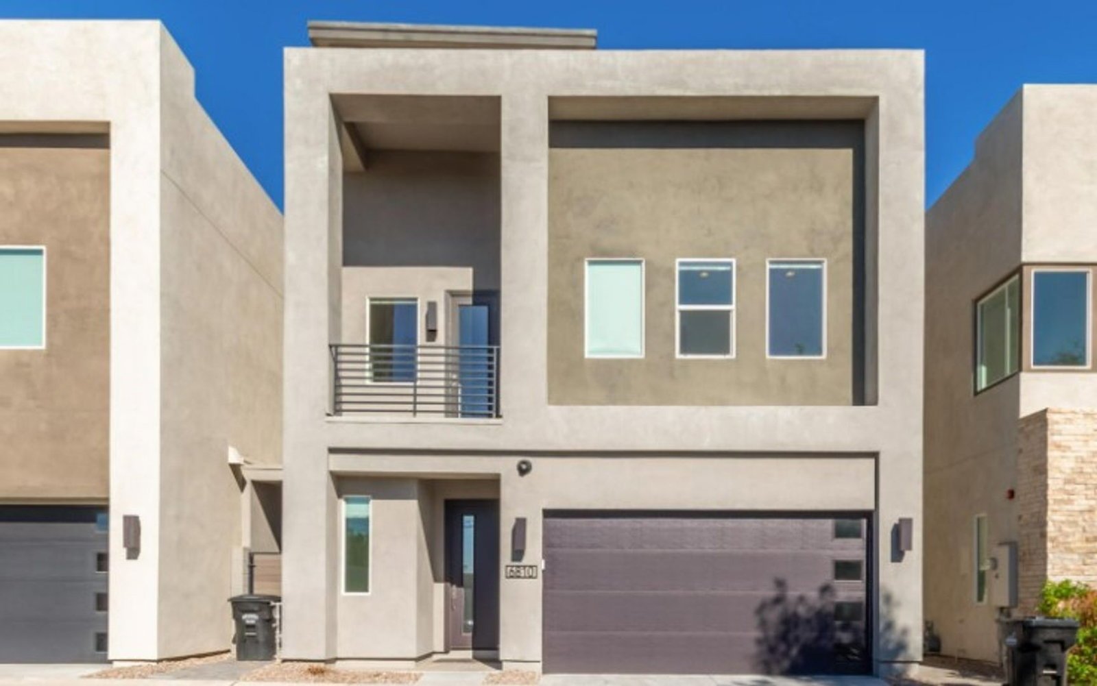 FURNISHED/UNFURNISHED - Incredible Rooftop 3 bedroom / 2.5 bathroom home in the heart of Scottsdale !!! property image