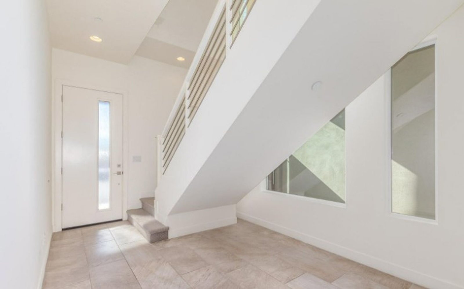 FURNISHED/UNFURNISHED - Incredible Rooftop 3 bedroom / 2.5 bathroom home in the heart of Scottsdale !!! property image