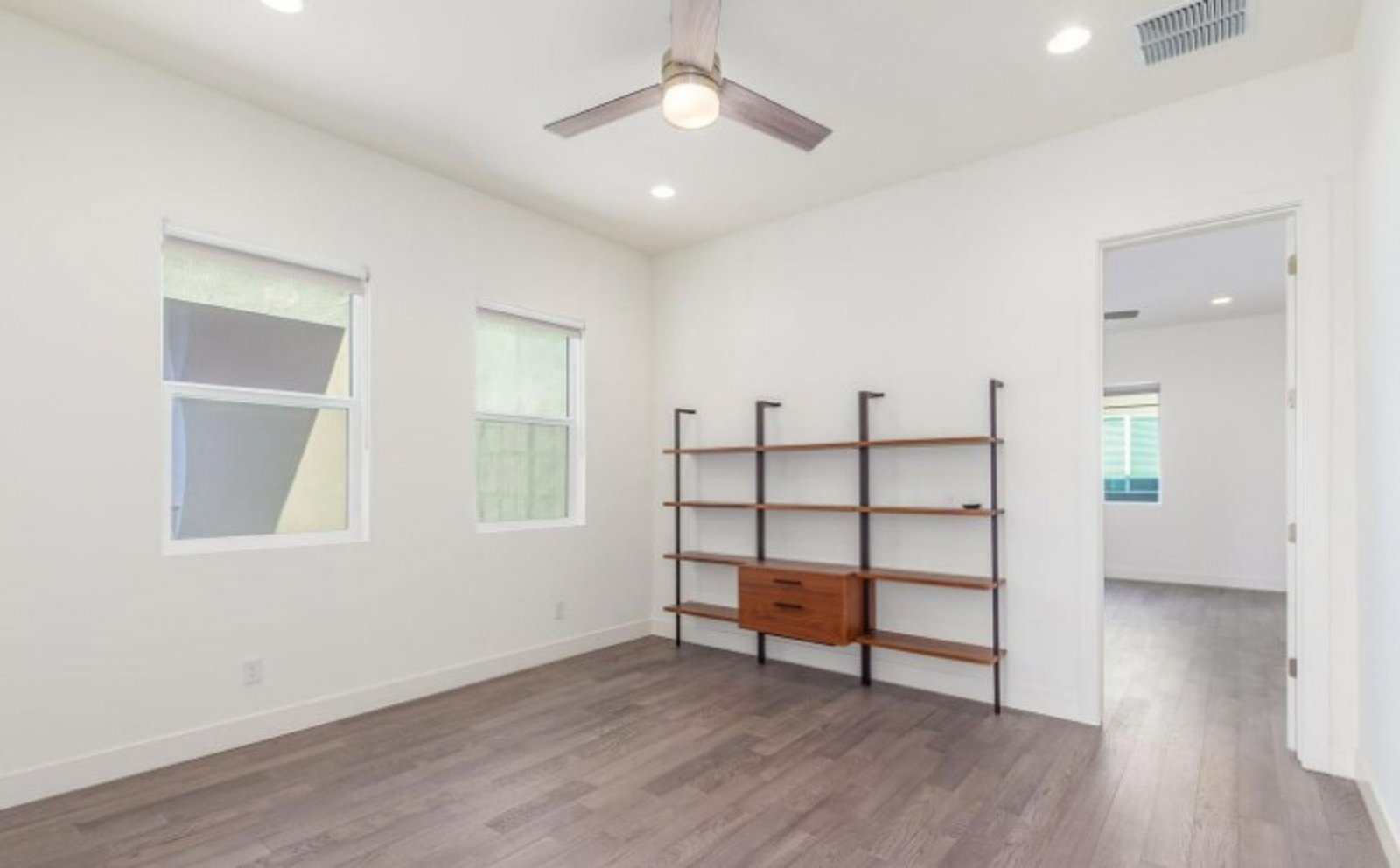 FURNISHED/UNFURNISHED - Incredible Rooftop 3 bedroom / 2.5 bathroom home in the heart of Scottsdale !!! property image