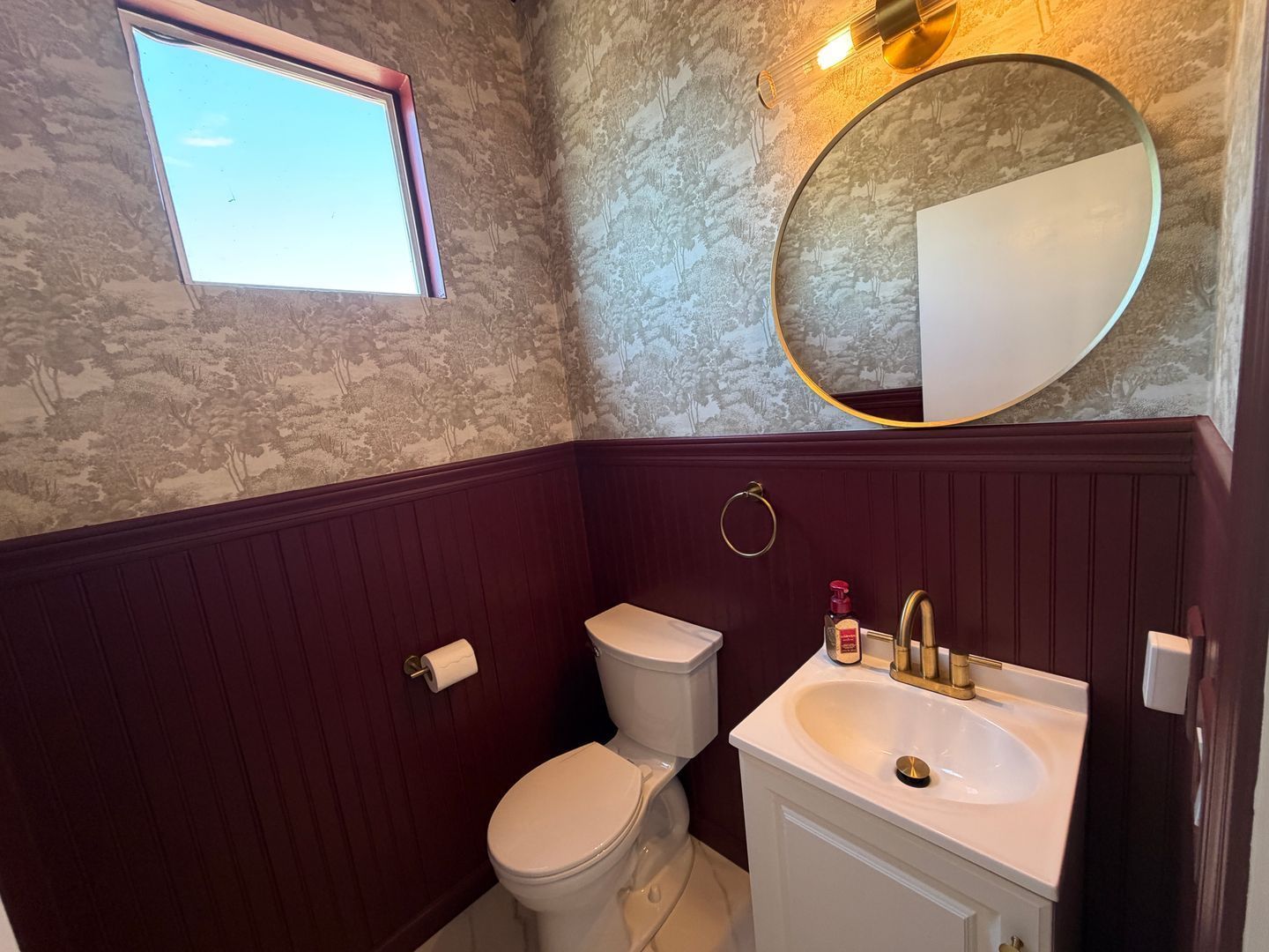 Solar-Powered 4 Bed/2.5 Bath Home with a Huge Backyard- Available NOW! property image