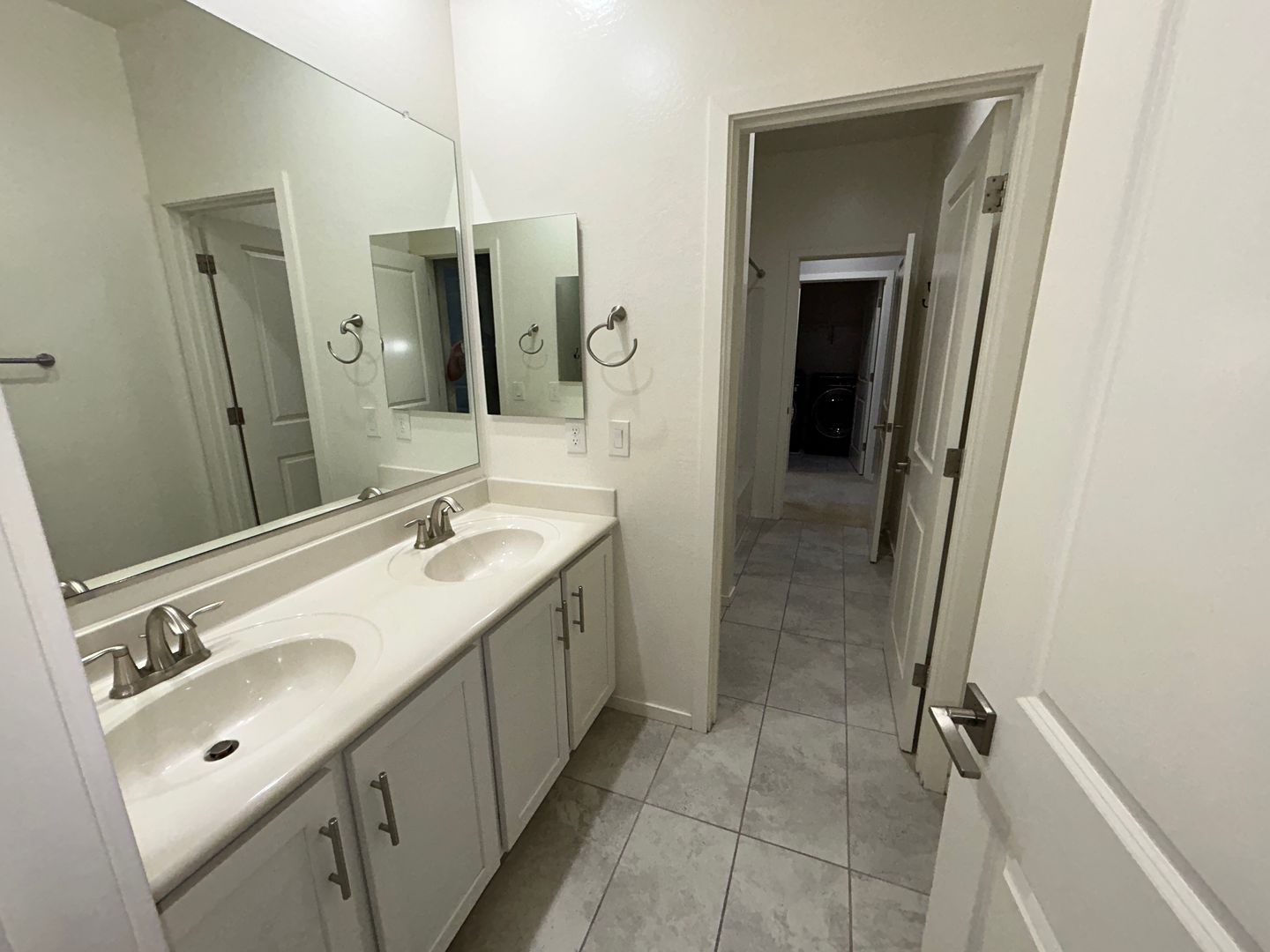 Beautiful Sienna Hills (4 bedroom/2.5 baths) home ready for early October Move In! property image
