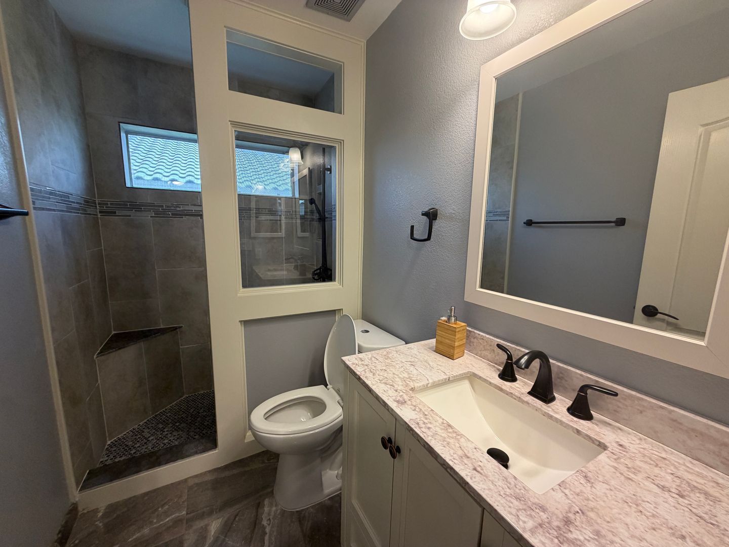Beautiful Scottsdale Home with Pool & Landscaping Included! Mid September move in property image