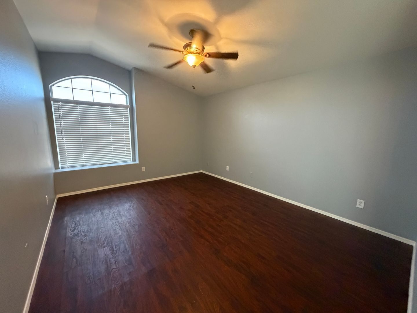 Beautiful Scottsdale Home with Pool & Landscaping Included! Mid September move in property image