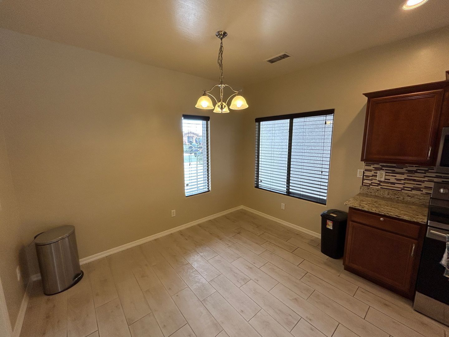 Wonderful - 3 bedroom / 2 bathroom home in Sunset Vista property image