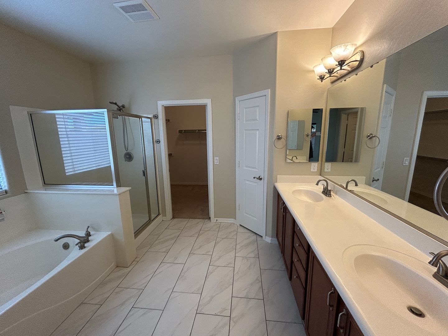 Wonderful - 3 bedroom / 2 bathroom home in Sunset Vista property image