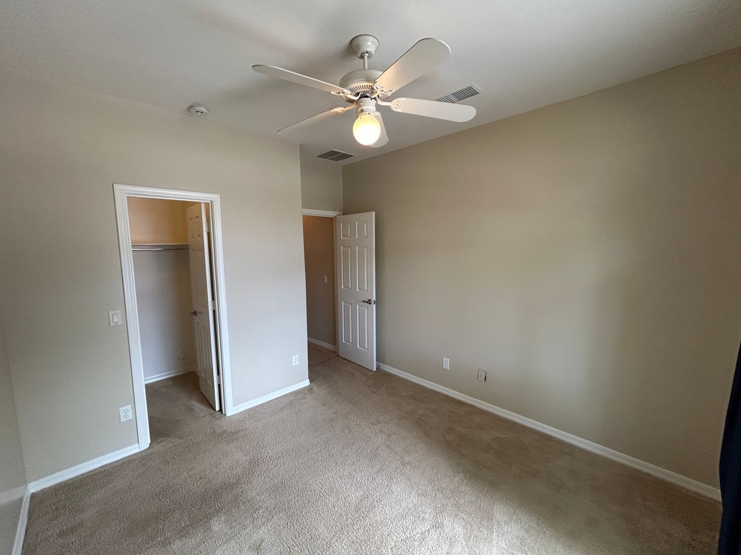 Wonderful - 3 bedroom / 2 bathroom home in Sunset Vista property image