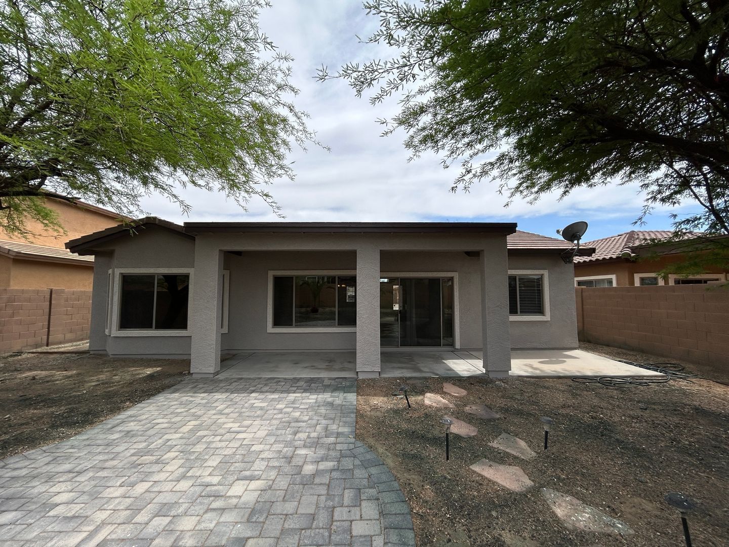 Wonderful - 3 bedroom / 2 bathroom home in Sunset Vista property image