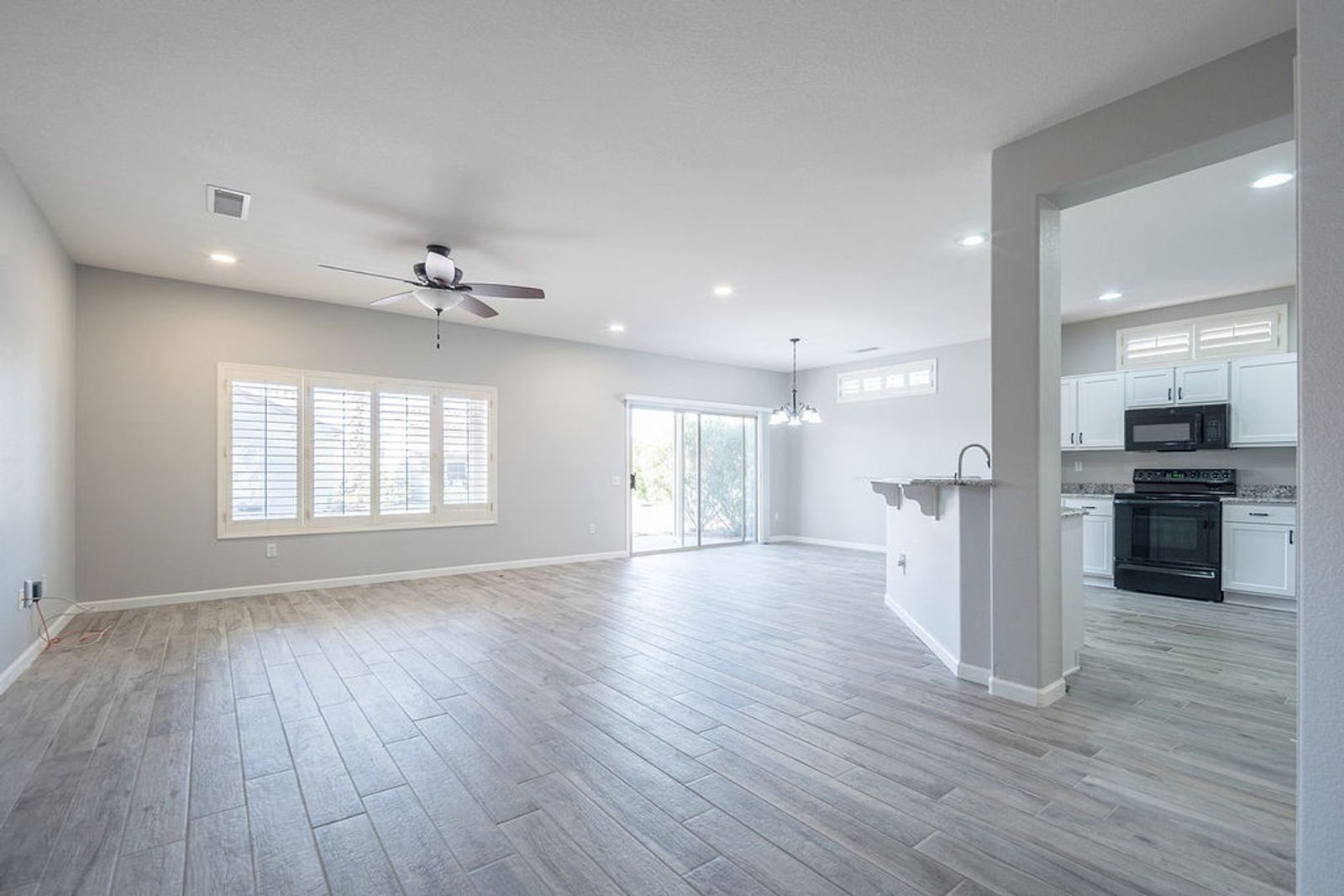 Nicely updated home in The Grand (2 bedroom/2 bathroom) ready for immediate move-in property image