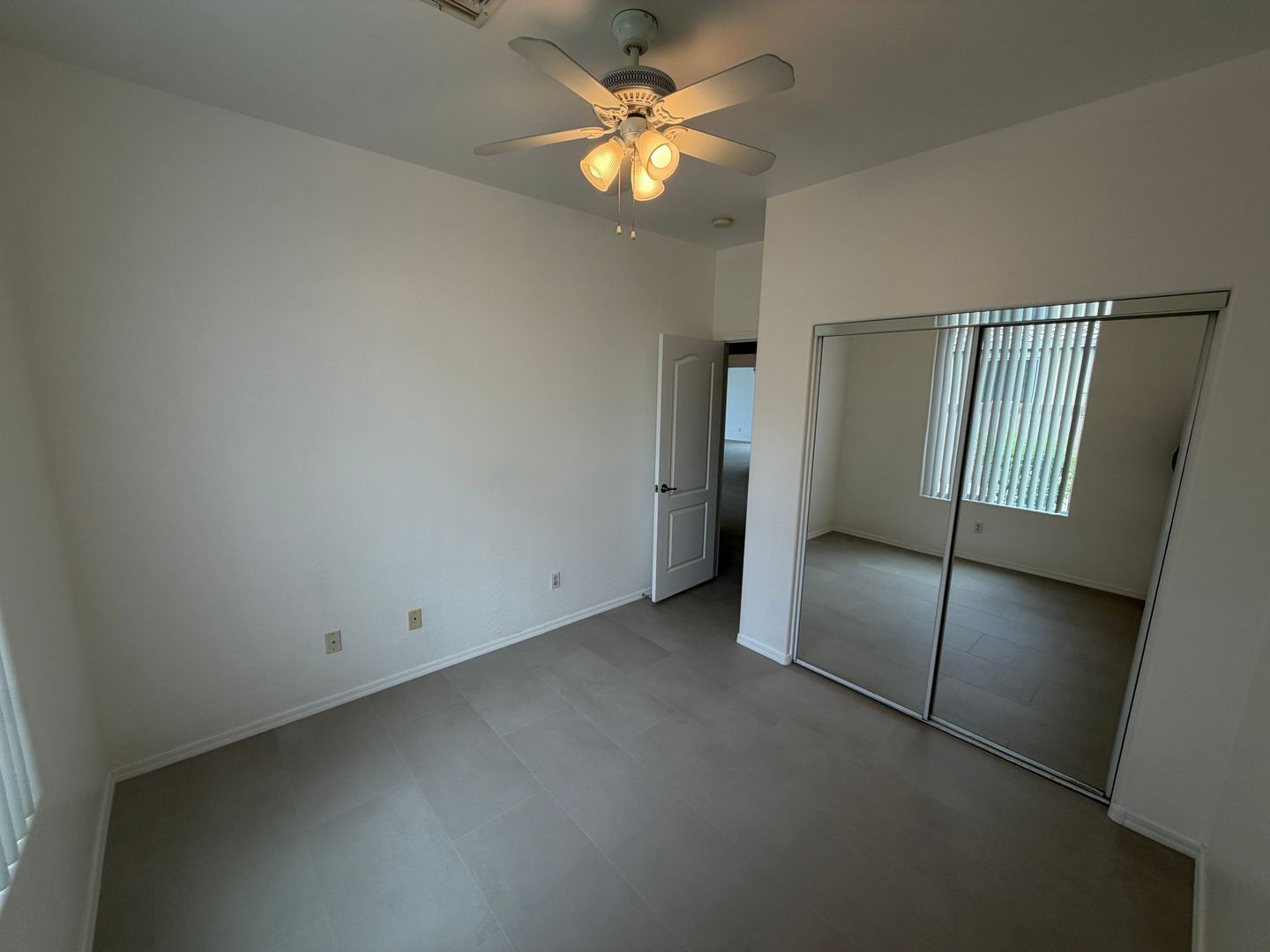 Spacious 4-Bedroom, 2-Bath Home in Glendale with a 3 car garage- Available Now! property image