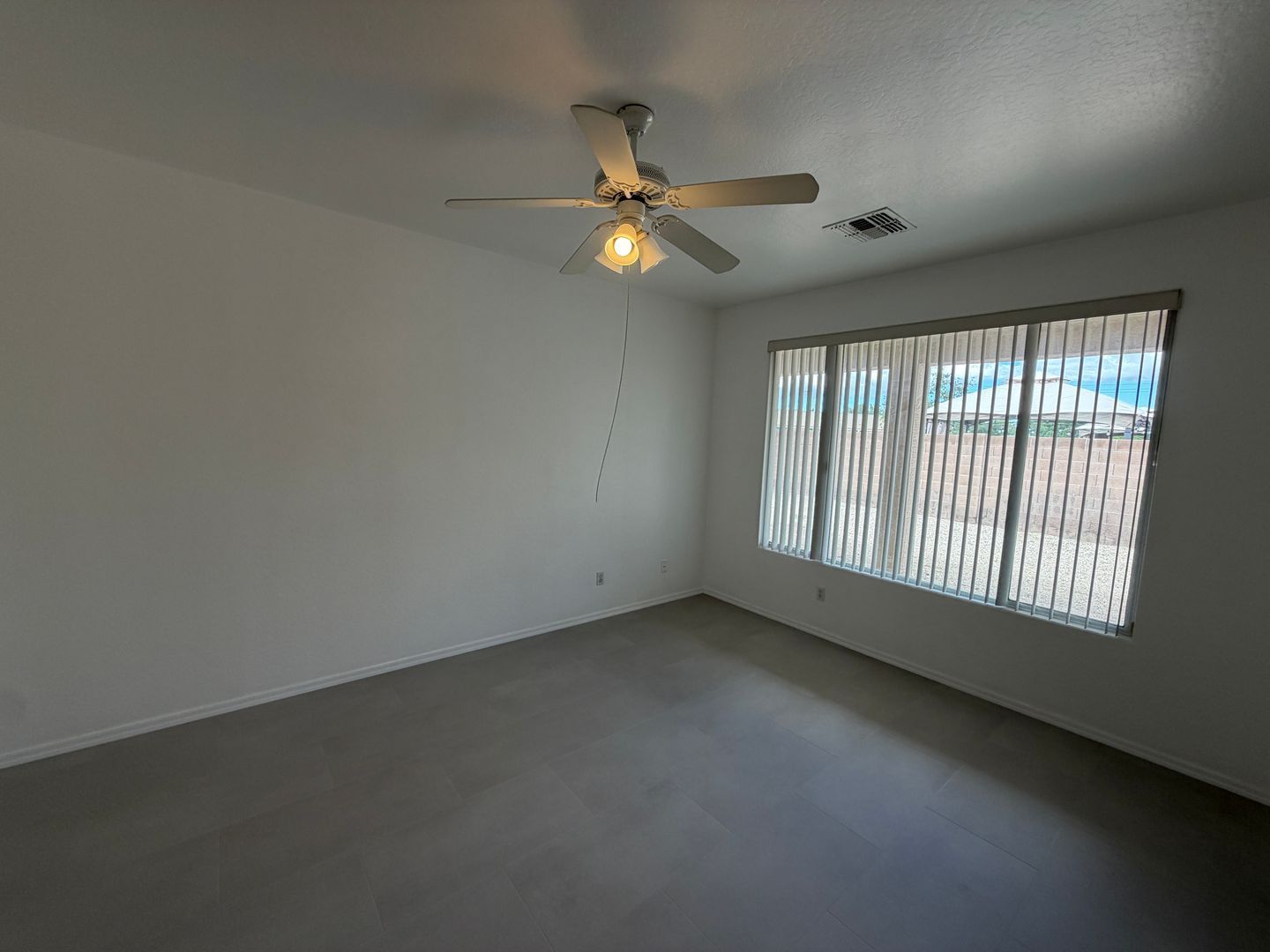 Spacious 4-Bedroom, 2-Bath Home in Glendale with a 3 car garage- Available Now! property image