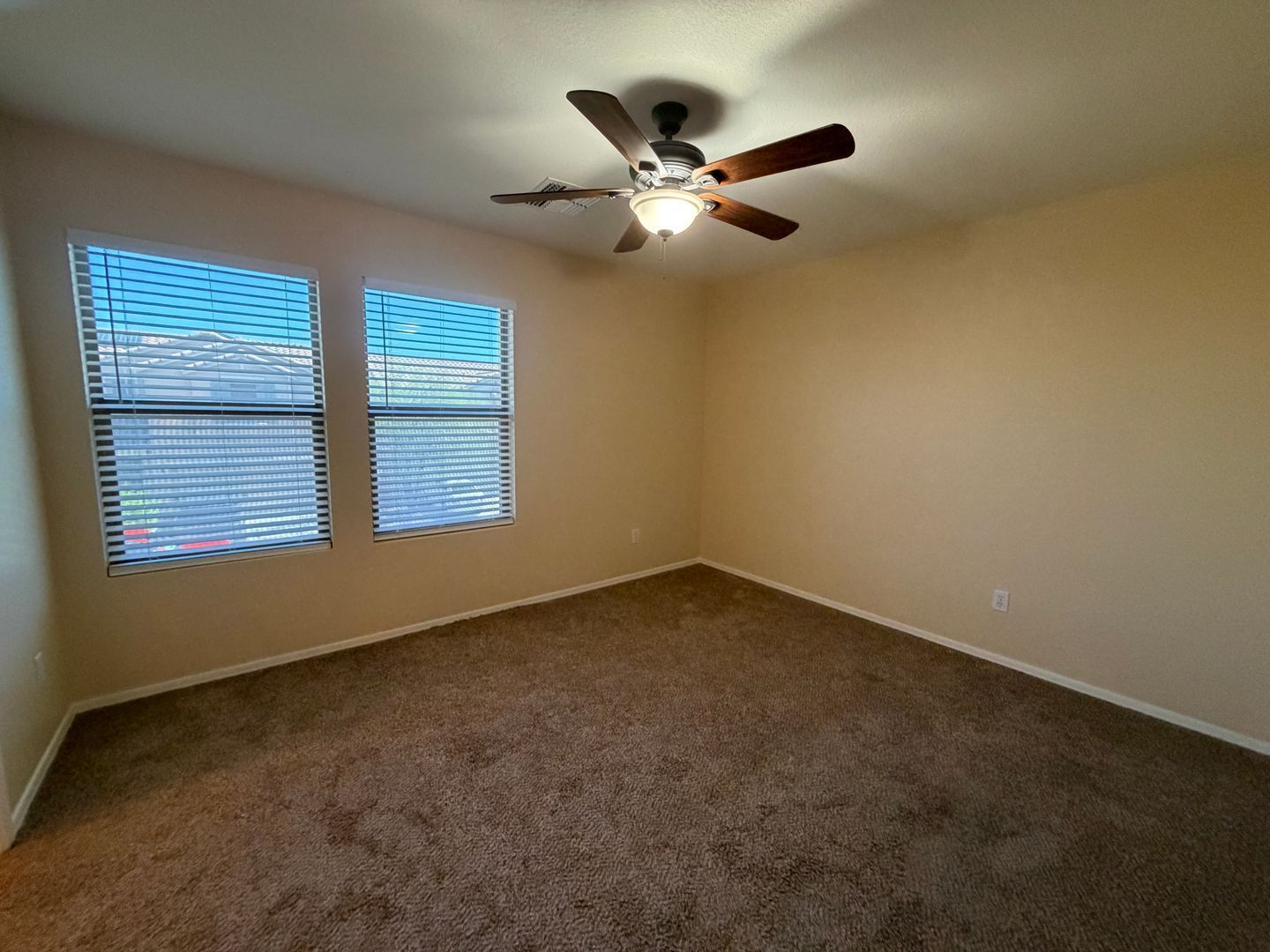 Spacious 3-Bedroom Home with Dog Run & Built-In Dog Door property image